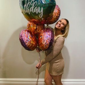 Meet your Posher, Caitlin